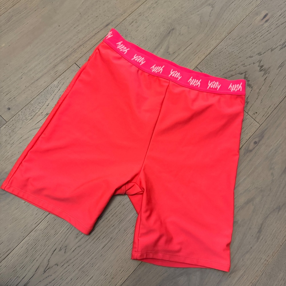 Yitty by Lizzo Major Label Biker Shorts Neon Pink Large